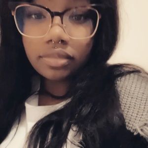 Meet your Posher, Joy